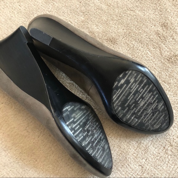 Calvin Klein Yanna Wedge Heels Gray Suede 13 NEW - Picture 6 of 8